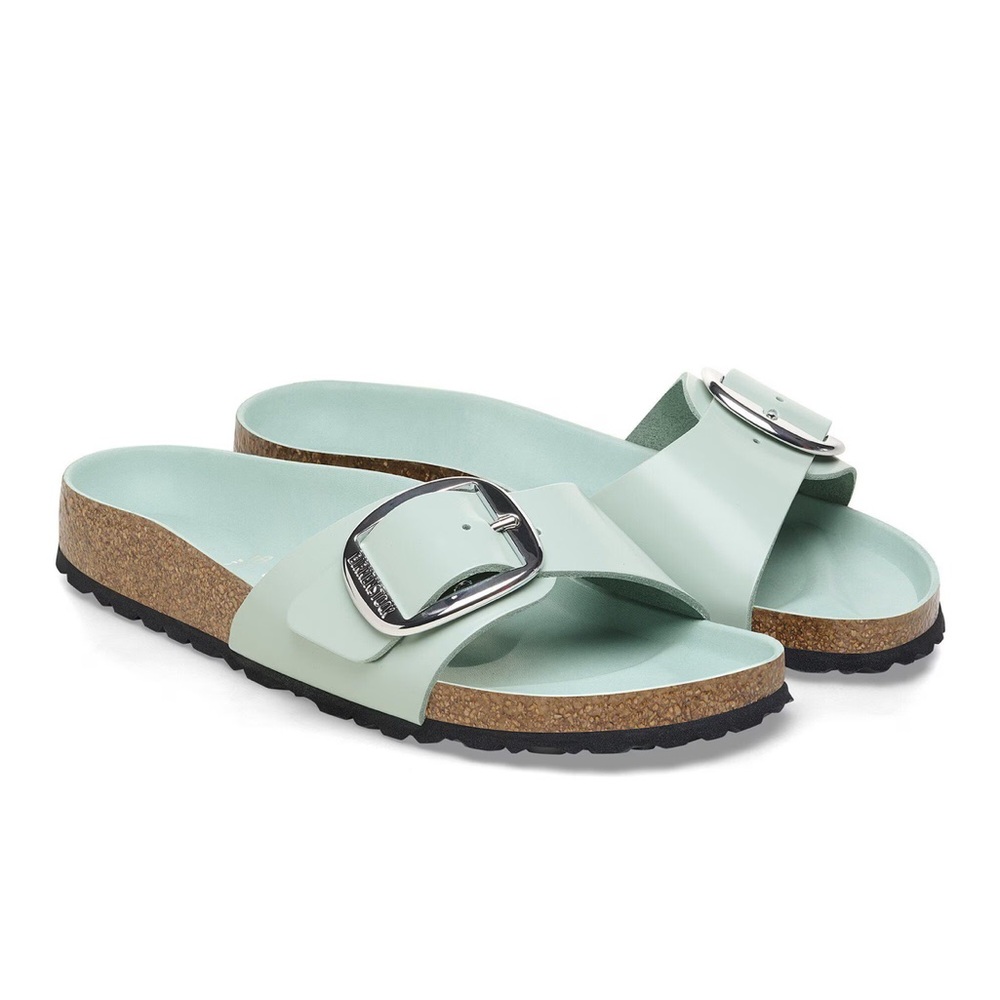 Madrid Big Buckle
Natural Leather Patent High-Shine Surf Green Sz UK 39 US 8-8.5